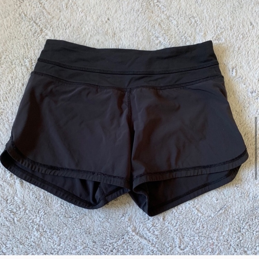 Size 4 Lulu Shorts